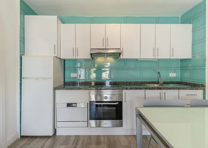 Colinablanca Sunset View By Paramount Holidays אדחה