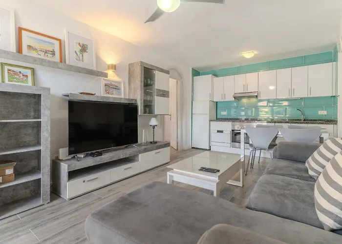 Lägenhet Colinablanca Sunset View By Paramount Holidays *